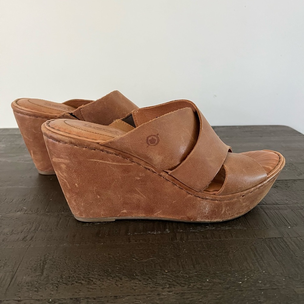 Born Tan Leather Wedge Sandals